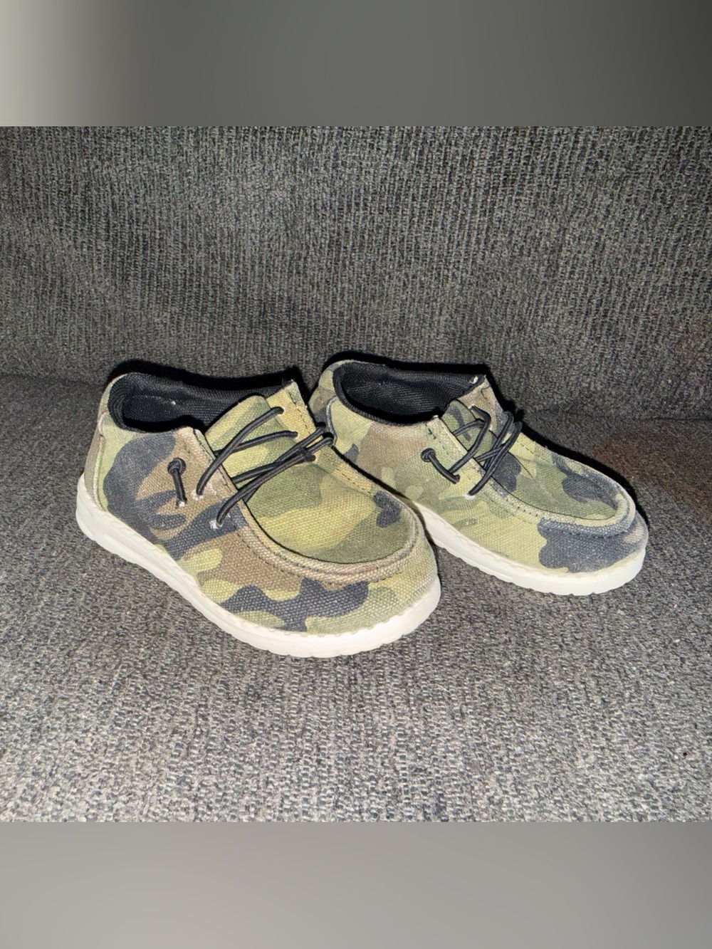 Kids Camouflage Slip-On Sneakers - Green Camo